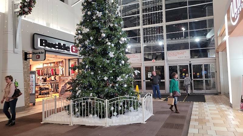 Mt. Shasta Mall