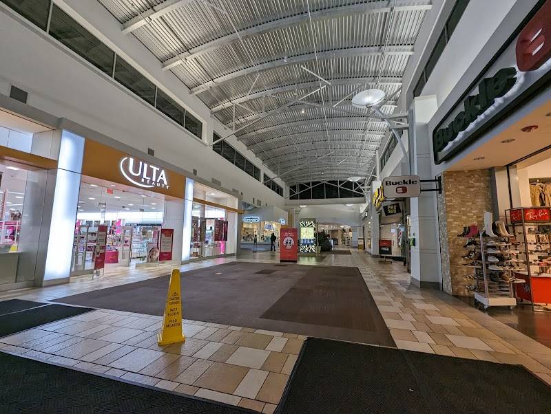 Mt. Shasta Mall