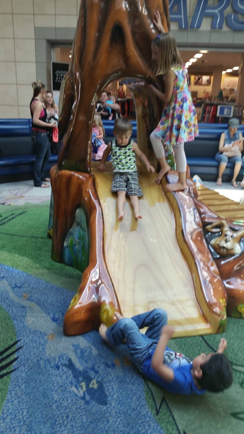 Mt. Shasta Mall