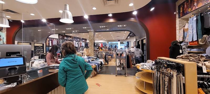 Mt. Shasta Mall